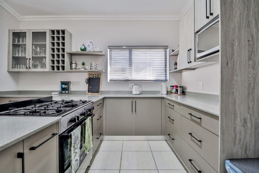 To Let 3 Bedroom Property for Rent in Seemeeu Park Western Cape